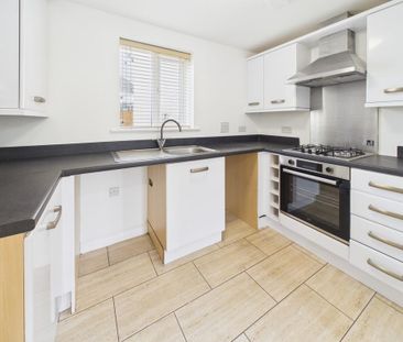 2 bedroom ground floor flat to rent - Photo 5