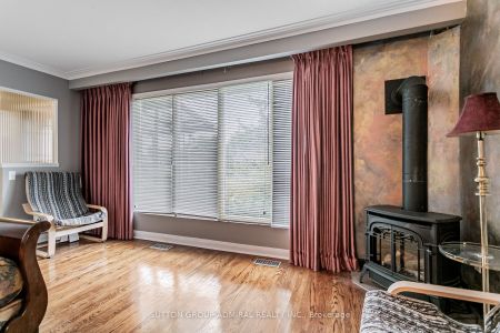 For Lease - 102 Cornwall Road Unit# Upper, Brampton, Ontario - Photo 3