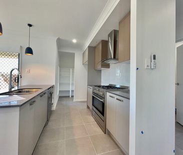 Modern Home!! - Photo 4