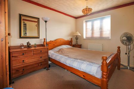 3 bedroom semi-detached house to rent - Photo 4