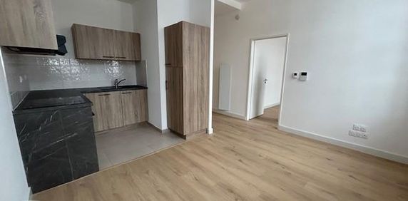 Location Appartement 2 pièces 32m² SECLIN 59113 - Photo 2