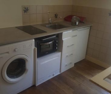 Location Appartement 1 pièce 31m² AUXERRE 89000 - Photo 3