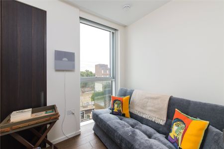 Columbia Gardens North, Lillie Square, Seagrave Road, Fulham, SW6 flat to rent - Photo 4