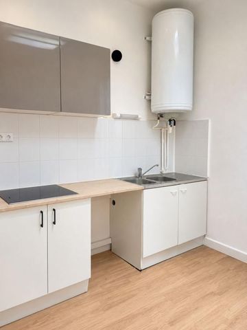 Location Appartement 4 pièces 94m² DAX 40100 - Photo 3