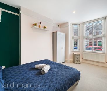 Quicks Road, London - Photo 3