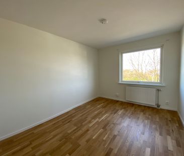 Hjelmarsrörsgatan 34 - Photo 3