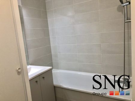 T3 AVEC LOGGIA ET DEUX PARKINGS - Photo 5