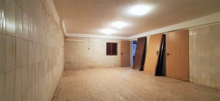 Mieszkanie i magazyn z miejscami parkingowymi - Фото 4