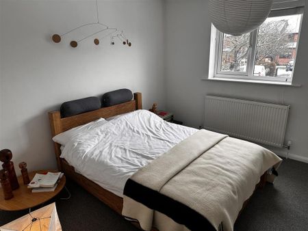 2 bedroom semi-detached house to rent - Photo 3