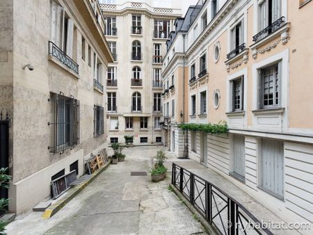 Logement à Paris, Location meublée - Photo 2