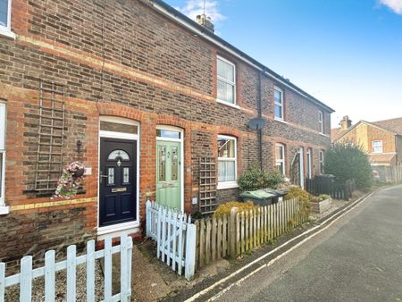 2 bedroom terraced house to rent - Photo 5