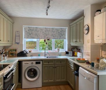 3 bedroom detached house to rent - Photo 5