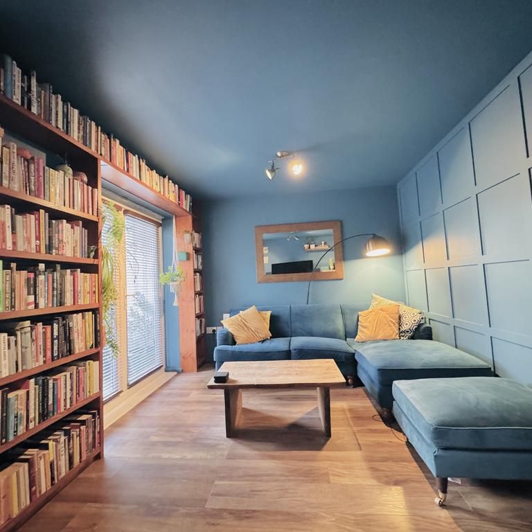 3 bedroom end of terrace house to rent - Photo 1