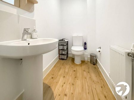 2 bedroom terraced house to rent - Photo 3