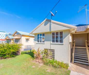 2/39 Marine Parade, Redcliffe QLD 4020 - House For Rent - $350 | Do... - Photo 4