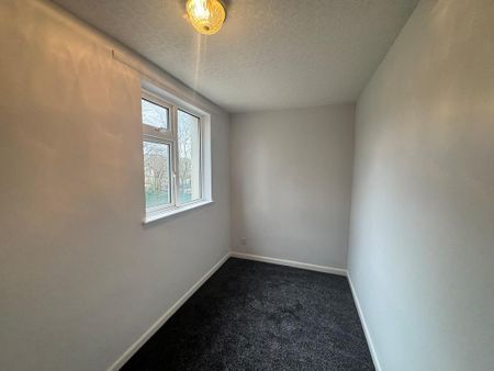 3 bedroom apartment to rent - Photo 4