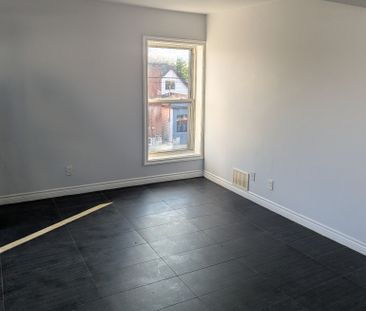 For Lease - 1182 Cannon Street Unit# B, Hamilton, Ontario - Photo 2