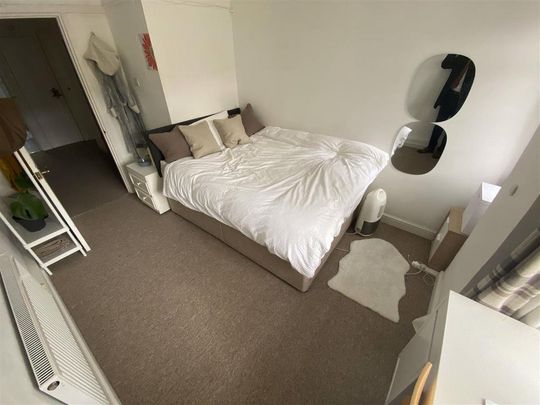 2 bedroom ground floor flat to rent - Photo 1