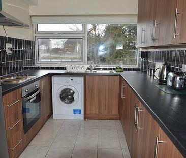 Arundel Court, Slough, Berkshire,SL3 - Photo 3