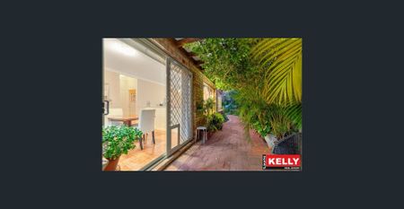 Beautiful Lakeside Living in Woodlake Village Ellenbrook - Photo 5