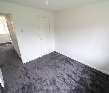 4 bedroom detached house to rent - Photo 3