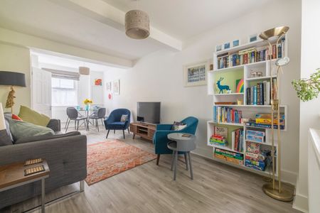 2 Bed Terraced House, Rochester Street, BN2 - Photo 3