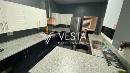 1 bedroom in a house share to rent - Photo 4