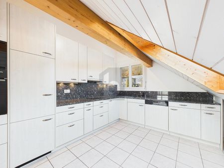 FANTASTIC VIEW IN QUIET LOCATION - Photo 4