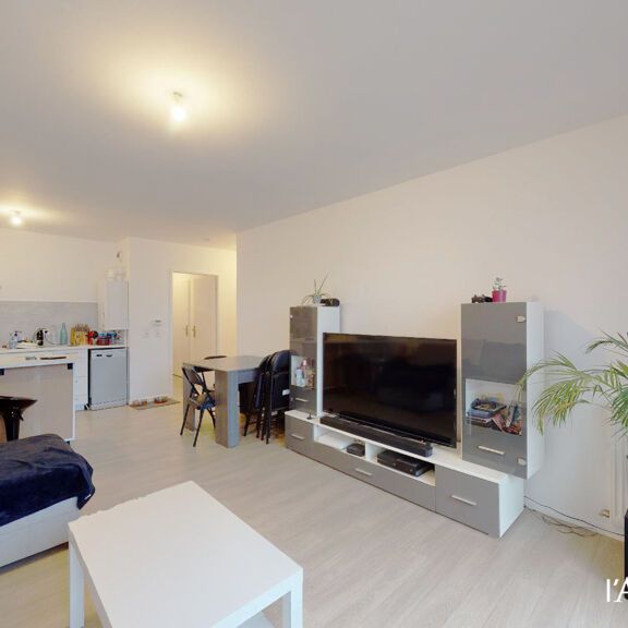 Location Appartement 3 pièces 62m² - Photo 1