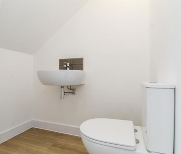 Westfield Terrace, Wakefield - Photo 2