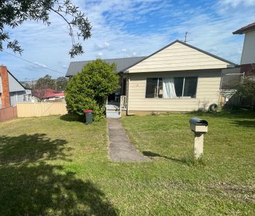 PET FRIENDLY TWO BEDROOM HOME!! - Photo 4