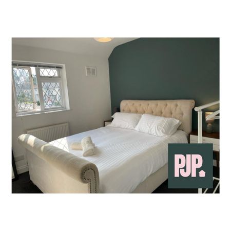 1 bedroom in a house share to rent - Photo 3