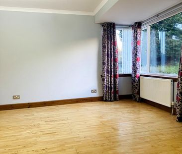 27 Gilmourton Crescent Newton Mearns - Photo 4