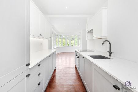 3 bedroom flat to rent - Photo 5