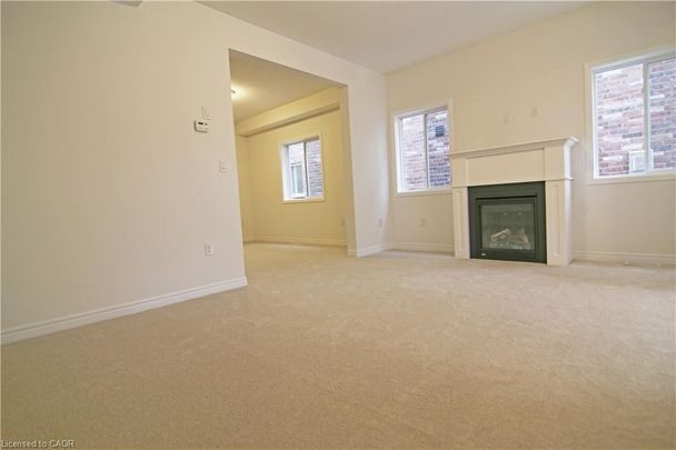 For Lease - 204 Lormont Boulevard, Hamilton, Ontario - Photo 1