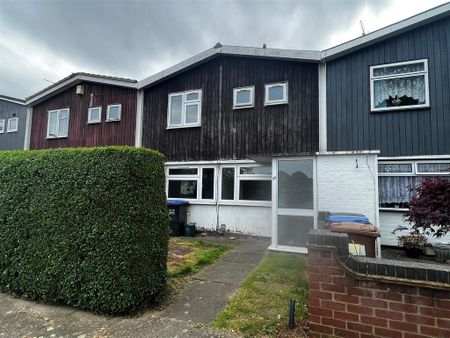 5 bedroom terraced house to rent - Photo 2