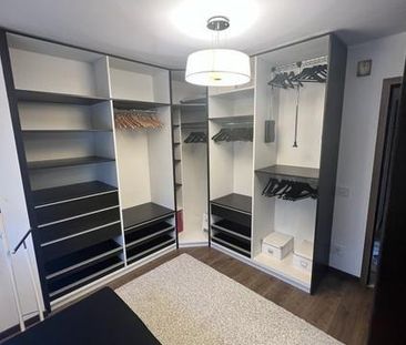 Închiriază Apartament 3 camere Tineretului - Photo 2