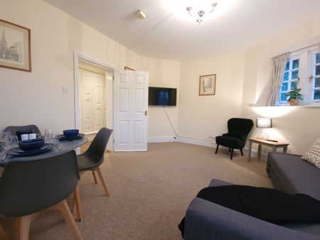 1 Bedroom Home – Medium Let - Photo 4