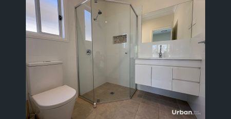 Spacious Four-Bedroom Home in Huntlee for Lease. Ready to move in! - Photo 3