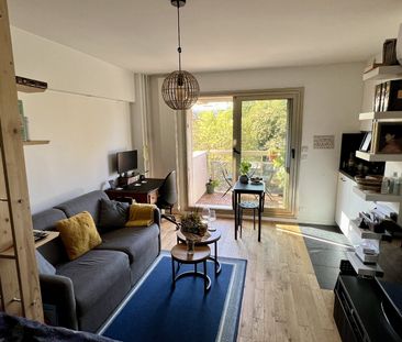Location Appartement 1 pièce 25m² NEUILLY SUR SEINE 92200 - Photo 1