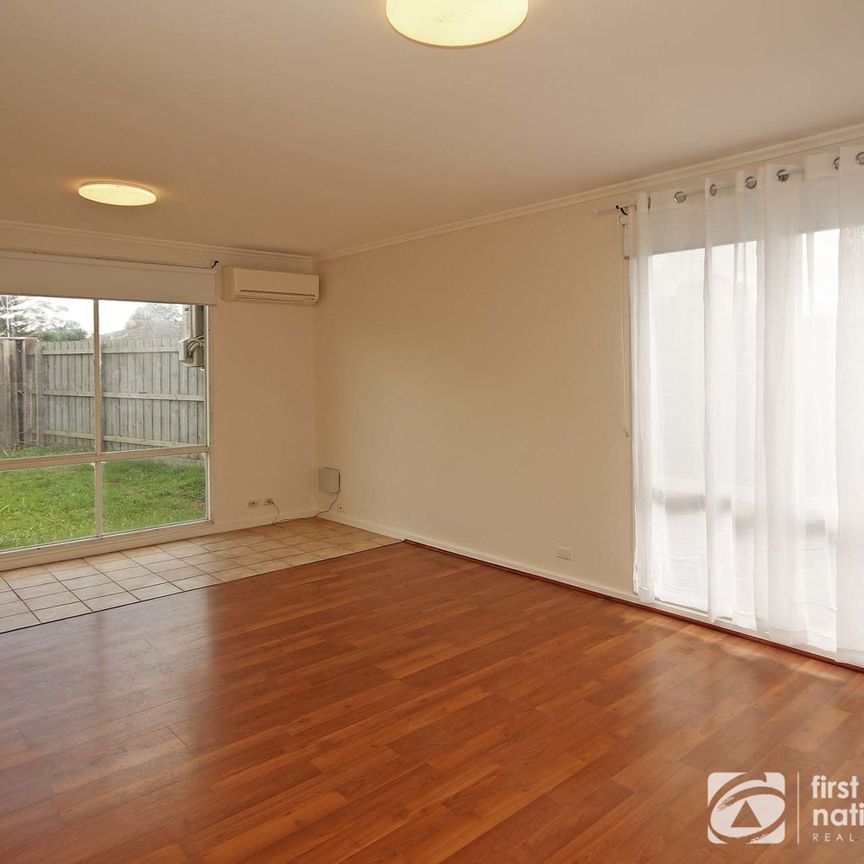 5 Fairbairn Road, Cranbourne - Photo 1