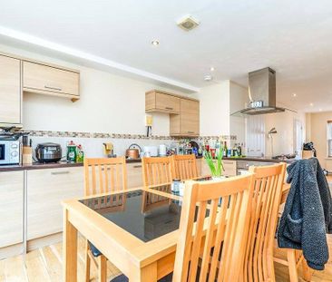 3 bedroom terraced house to rent - Photo 4