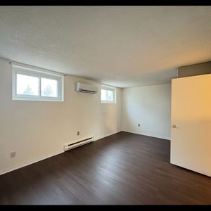 For Lease - 29 Wellington Street Unit# Bsmt, Oshawa, Ontario - Photo 2