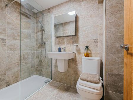 1 bedroom apartment to rent - Photo 2