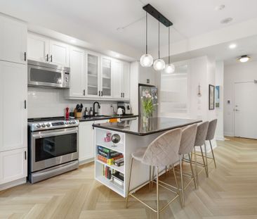 For Lease - 20 Scrivener Square Unit# 305, Toronto, Ontario - Photo 1