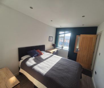 1 bedroom in a house share to rent - Photo 1