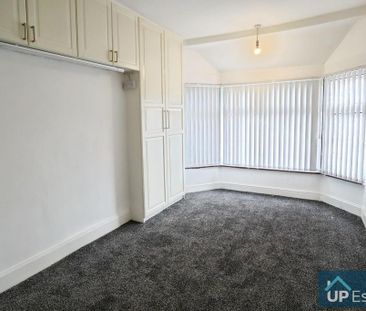 3 bedroom end of terrace house to rent - Photo 2