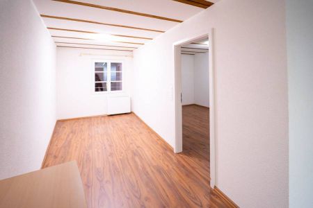 Charmante 2-Zimmer-Wohnung in historischem Gebäude in Murten - Photo 3