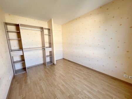 Location Appartement 2 pièces 31m² ONET LE CHATEAU 12850 - Photo 2