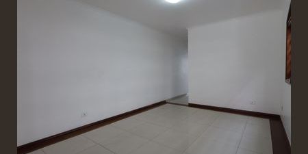Casa para alugar com 211m², 3 quartos e 4 vagas - Foto 3